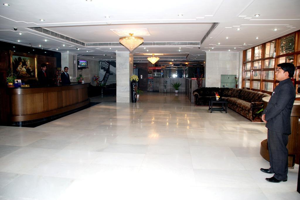 Hotel Regent Continental New Delhi Exterior photo